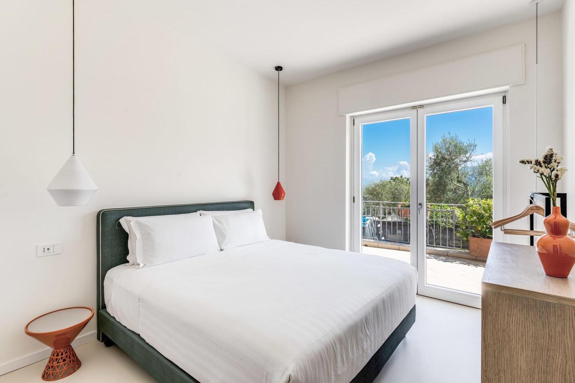 Villa Milena Modern Elegance Views And Guest Services ソレント エクステリア 写真